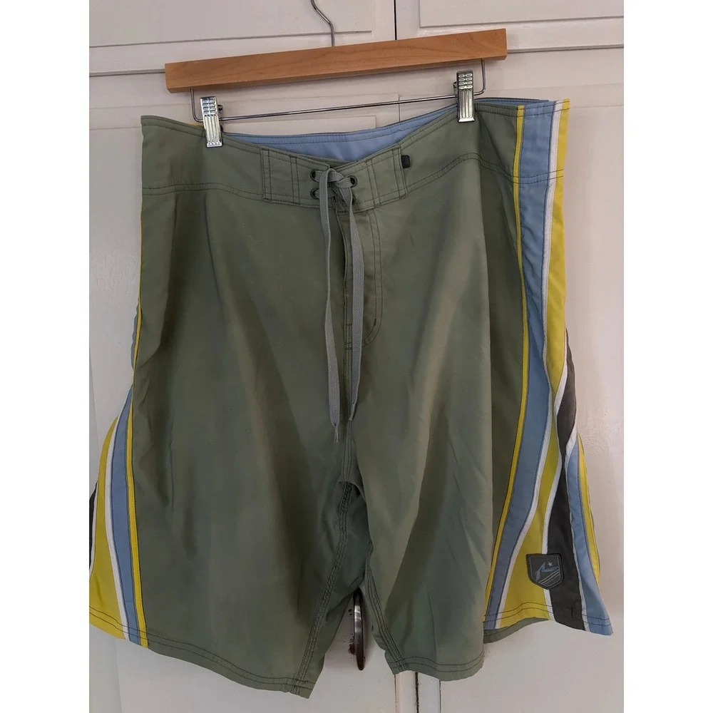 Vintage Rusty Mens Board Shorts Sage Green Striped Surf Swim Trunks Size 36